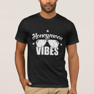Honeymoon Vibes Married Couple Holiday Sunglasses T-Shirt