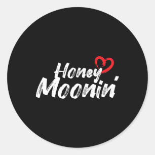 Honeymoonin - Bride Groom Couple Love Marriage Wed Classic Round Sticker