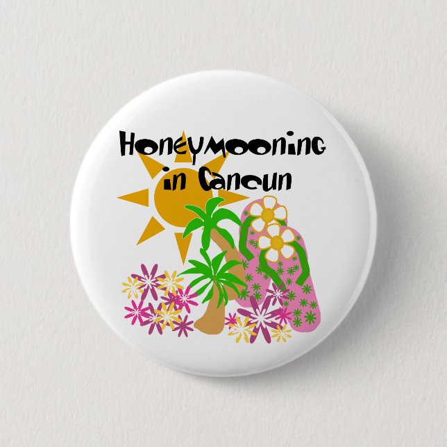 Honeymooning in Cancun 6 Cm Round Badge (Front)