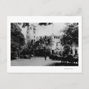 Honolulu, Hawaii - View of City Hall Postcard