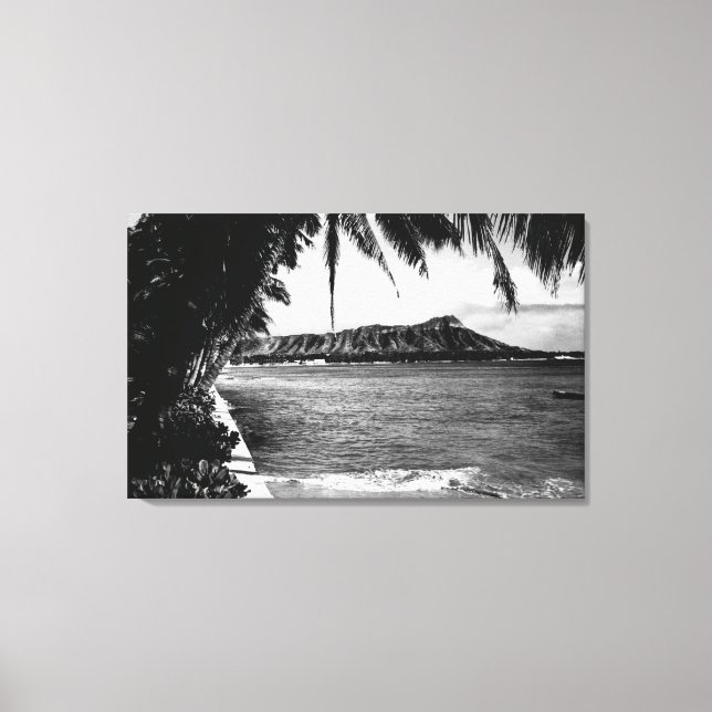 Honolulu, Hawaii - View of Diamond Head Canvas Print (Front)