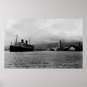 Honolulu, Hawaii - View of Honolulu Poster