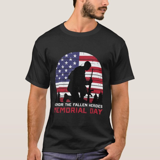 Honour The Fallen Heroes Memorial Day US Flag Men  T-Shirt (Front)