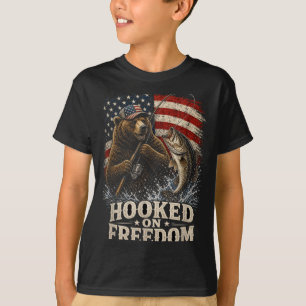 Hooked on freedom fishing bear american flag T-Shirt