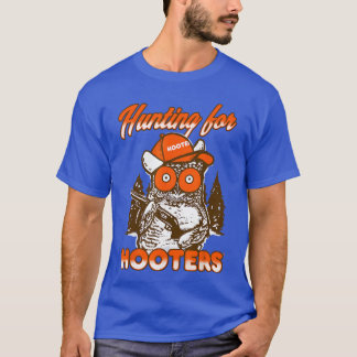 Hooters Hunting for Hooters Hootie The Owl Retro R T-Shirt