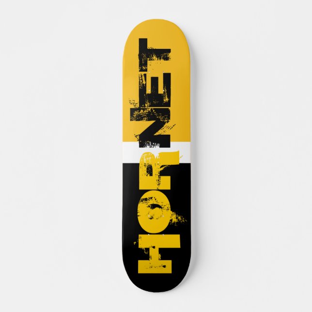 HORNET Skateboard (Front)