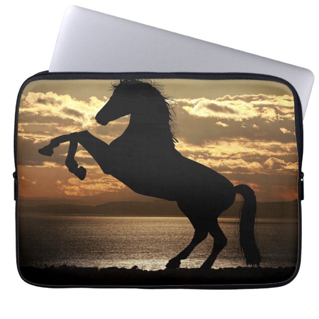horse laptop sleeve (Front)