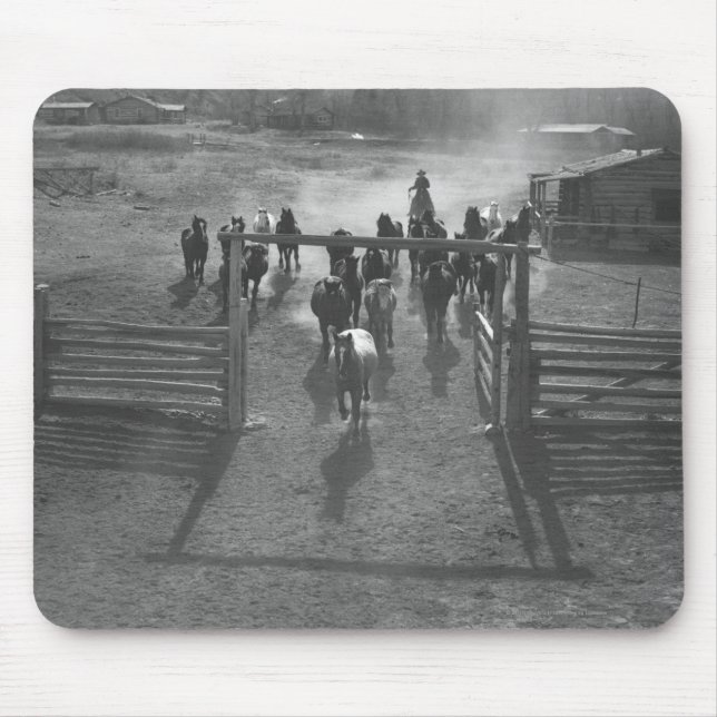 Horses into the corral mouse mat (Front)