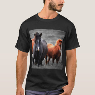 Horses Portrait: Selective Colour Photography T-Shirt