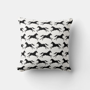 Horses to the gallop cushion