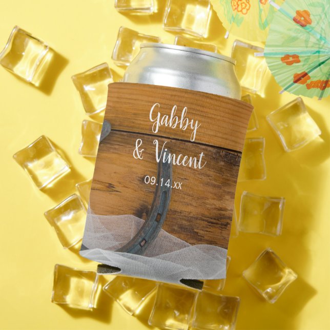 Horseshoe and Veil Country Barn Wedding Favour Can Cooler (In Situ Summer)