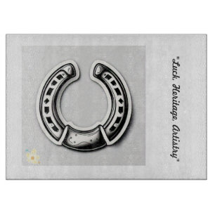"Horseshoe Classic" Cutting Board