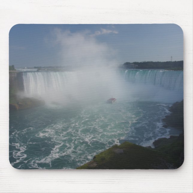 Horseshoe Falls in Niagara Falls Mouse Mat (Front)