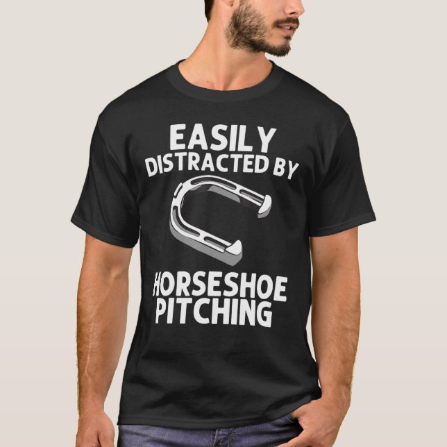 Horseshoe Pitching Men Women Horseshoe Pitchers T-Shirt (Front)