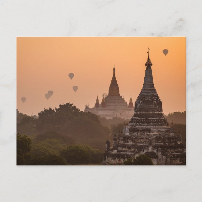 Hot air balloons over Bagan in Myanmar postcard (Front)