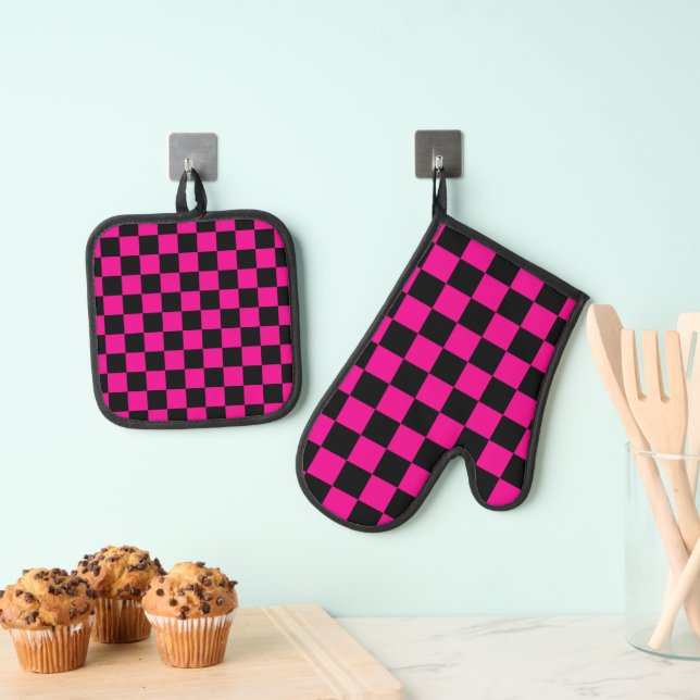 Hot Pink and Black Chequered Print  Oven Mitt & Pot Holder Set (Insitu(Hanging))