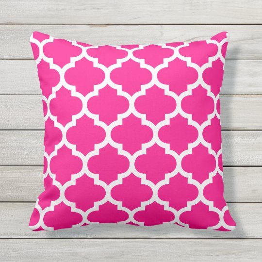 Hot Pink Quatrefoil Pattern Outdoor Pillows Zazzle.co.uk