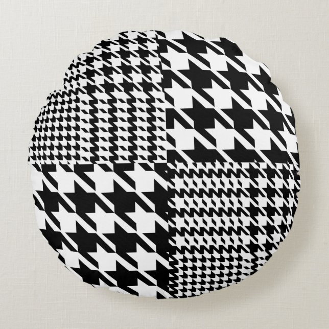 Houndstooth Black And White Patchwork Pattern Round Cushion (Front)