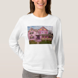House - Victorian - I love bright colours T-Shirt