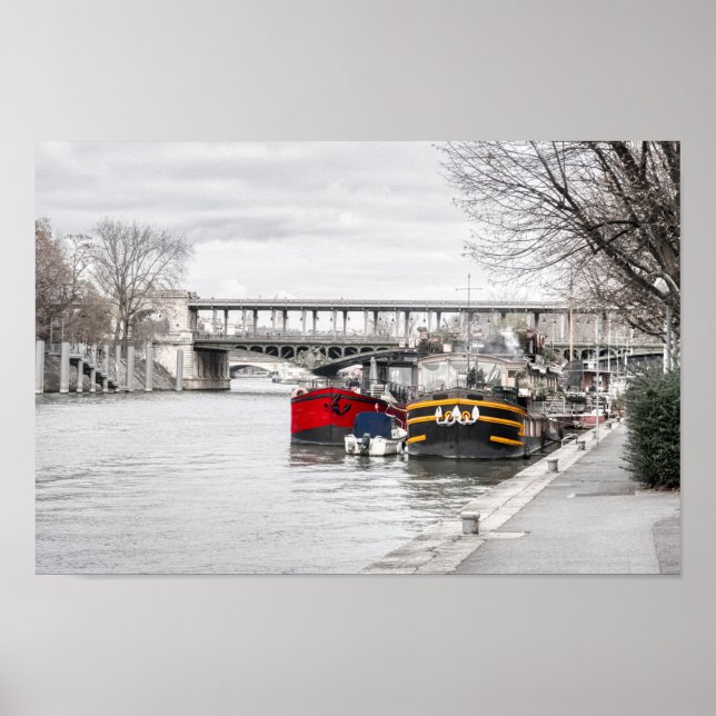 Houseboats moored  near Pont Bir-Hakeim - Paris Poster (Front)