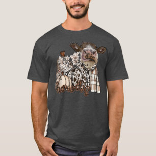 Howdy Fall Pumpkins Cow Spooky Heifer Hallowen Tha T-Shirt