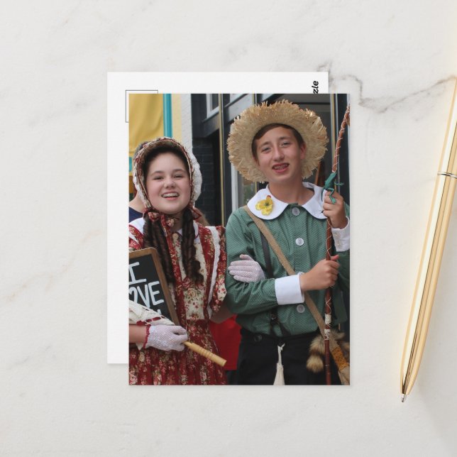 Huck Finn Cosplay Actor and Actress Postcard (Front/Back In Situ)