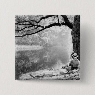 Huckleberry & Tom 15 Cm Square Badge
