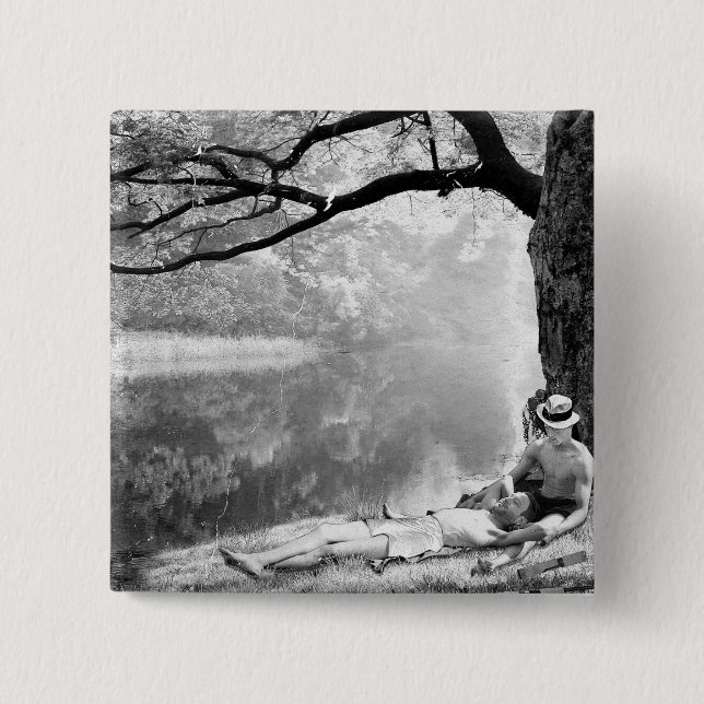 Huckleberry & Tom 15 Cm Square Badge (Front)