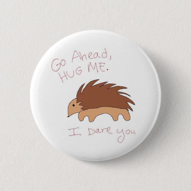 HUG ME 6 CM ROUND BADGE (Front)