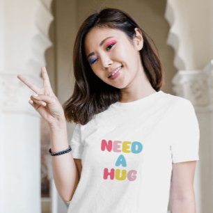 Hug typography simple minimalist modern T-Shirt