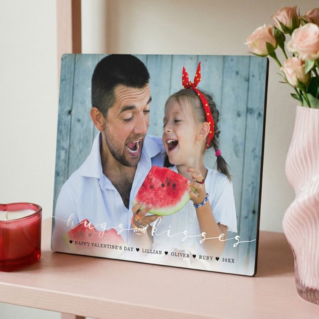 Hugs & Kisses Happy Valentine's Day Family Photo Plaque (Hugs & Kisses Happy Valentine's Day Family Photo Plaque)