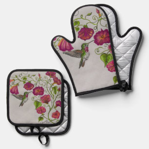 Hummingbird in Pink Oven Mitts Mitt & Pot Holder Set