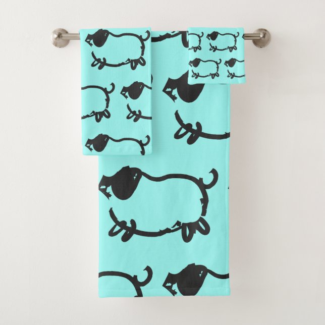 Humourous Pig Year 2019 Choose Colour 2 Bath T Bath Towel Set (Insitu)