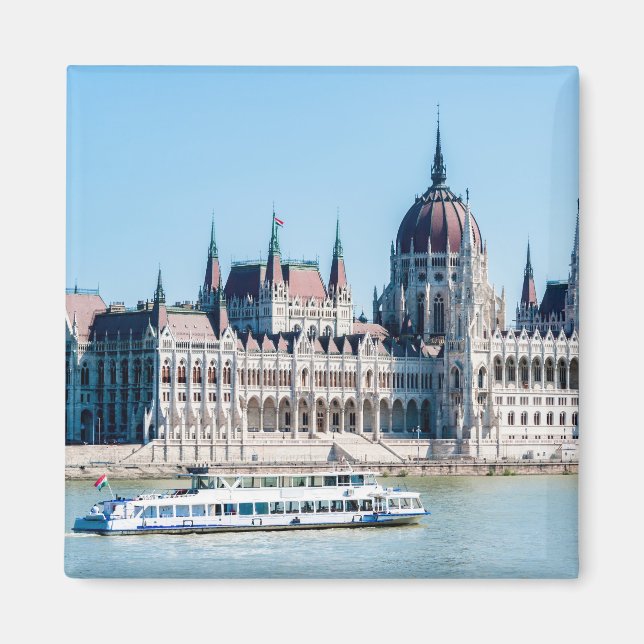 Hungarian Parliament Building in Budapest city Magnet (Front)