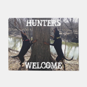Hunters Welcome Coonhounds Treeing Doormat