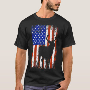 Hunting Flag Bow Archery Bow Patriotic Gifts Deer  T-Shirt