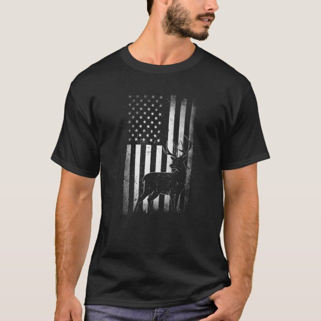 Hunting Hunters Deer USA US American Flag Camo Cam T-Shirt (Front)