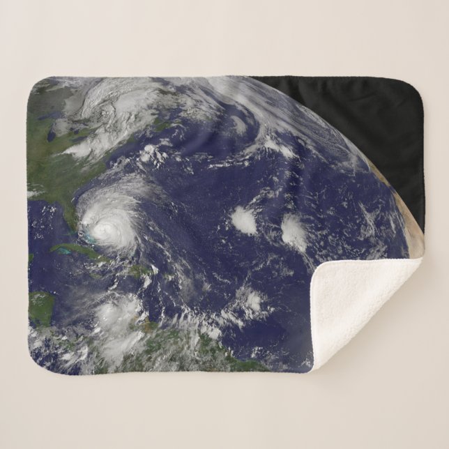 Hurricane Irene Moving Through The Bahamas. Sherpa Blanket (Front (Horizontal))
