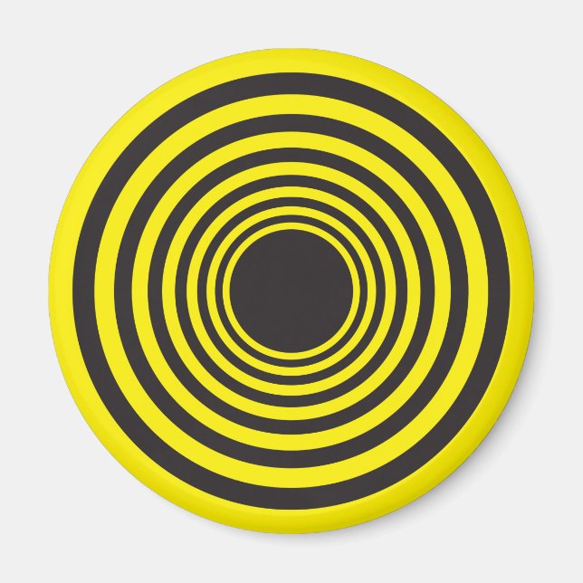 Hypnotic yellow on black circles magnet (Front)