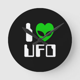 I Alien Heart UFO Round Clock
