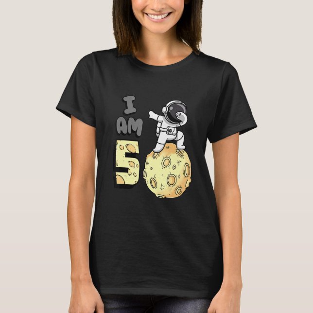 I Am 5 Space Astronaut Kid Moon Walker 5th Birthda T-Shirt (Front)