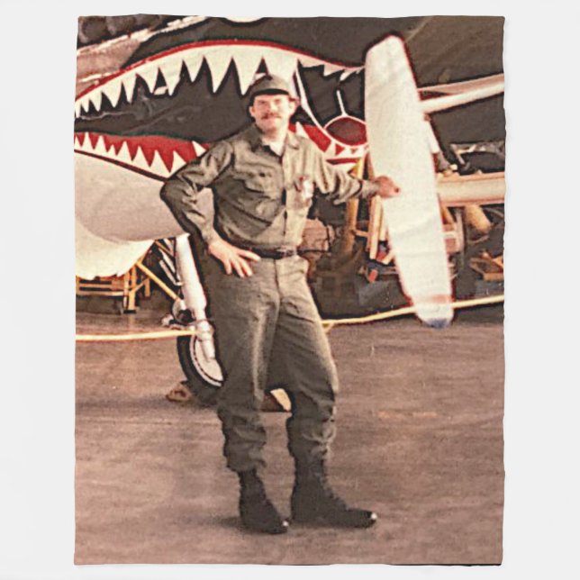 I AM A PROUD VETERAN FLEECE BLANKET (Front)