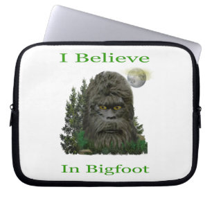 I believe in Bigfoot Laptop Sleeve