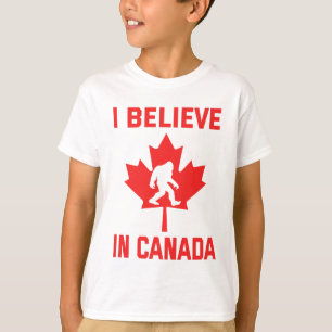 I Believe In Canada - Funny Bigfoot   T-Shirt