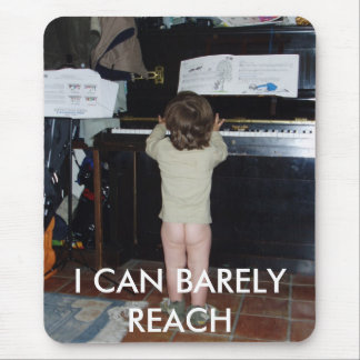 I CAN BARELY REACH MOUSE MAT