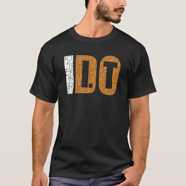 I Do It IT Specialist Sysadmin Admin Administrator T-Shirt (Front)