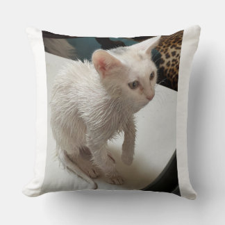 I Hate People! Cat Throw Pillow