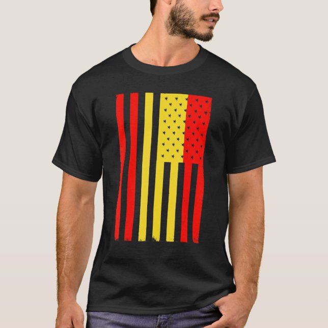I Heart Spain's National Day Spanish Flag I Love S T-Shirt (Front)
