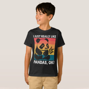 I Just Really Like Pandas OK – Cute Retro Panda  T-Shirt