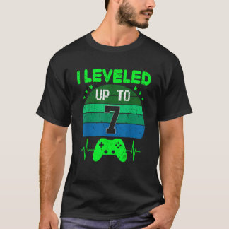 I Levelled up to 7th Birthday Video Game Retro 7 Y T-Shirt